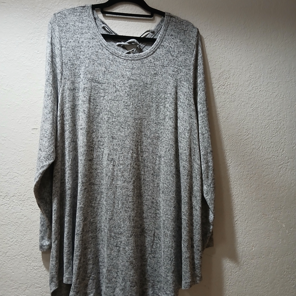 Torrid  Nwot size torrid 3 Heather Gray Knit Top